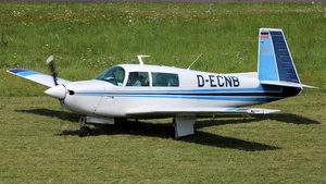 Photo of D-ECNB - Mooney M20J 201 operated by Private