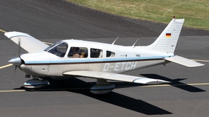 Photo of D-ETCH - Piper PA-28-181 Archer II operated by Aero-Club Herzogenaurach