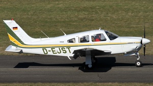 Photo of D-EJST - Piper PA-28R-201 Cherokee Arrow III operated by Private