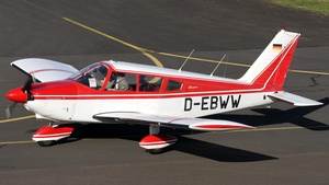 Photo of D-EBWW - Piper PA-28-140 Cherokee D operated by Private