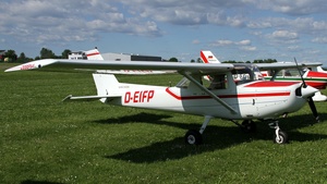 Photo of D-EIFP - Reims-Cessna F152 operated by Hanseatischer Fliegerclub Frankfurt