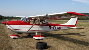 Photo of D-ELNB - Reims-Cessna F172H Skyhawk operated by Private