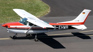 Photo of D-EHWR - Reims-Cessna FR182 Skylane RG II operated by ISN Flugschule Baden