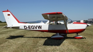Photo of D-EGVW - Reims-Cessna F172G Skyhawk operated by Private