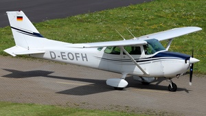Photo of D-EOFH - Reims-Cessna F172P Skyhawk II operated by Luftsportverein Günther Groenhoff Stade