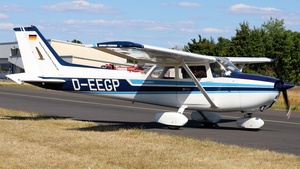 Photo of D-EEGP - Reims-Cessna F172N Skyhawk II operated by Private