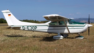 Photo of D-EJOP - Reims-Cessna F182Q Skylane II operated by Private