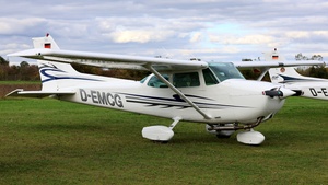 Photo of D-EMCG - Reims-Cessna F172P Skyhawk II operated by Private
