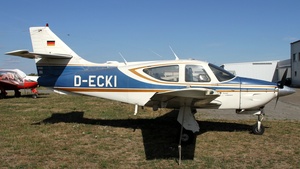 Photo of D-ECKI - Rockwell Commander 112A operated by Private