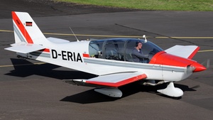 Photo of D-ERIA - Robin DR400/200R Remorqueur operated by Private