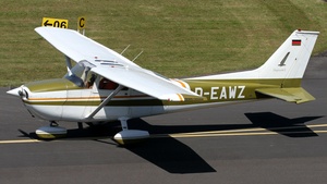 Photo of D-EAWZ - Reims-Cessna F172M Skyhawk operated by Private