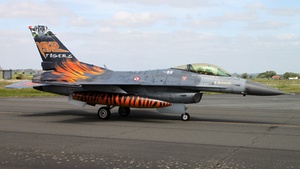Photo of 93-0682 - General Dynamics F-16C Fighting Falcon operated by Turkish Air Force