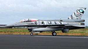 Photo of 4084 - General Dynamics F-16D Fighting Falcon operated by Polish Air Force