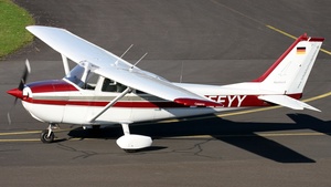 Photo of D-EEYY - Reims-Cessna F172L Skyhawk operated by Flugschule Mainz