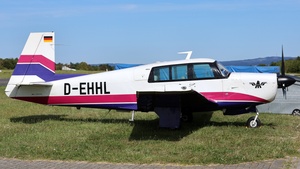Photo of D-EHHL - Mooney M20F Executive 21 operated by Private