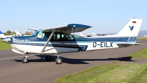 Photo of D-EILX - Cessna 172RG Cutlass RG II operated by Private