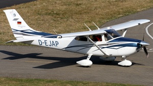 Photo of D-EJAP - Cessna T182T Turbo Skylane TC operated by Private