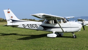 Photo of D-EOCD - Cessna 172S Skyhawk SP operated by Kölner Klub für Luftsport