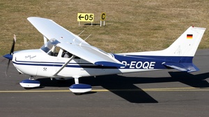 Photo of D-EOQE - Reims-Cessna F172M Skyhawk operated by Private