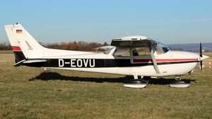 Photo of D-EOVU - Reims-Cessna F172N Skyhawk operated by Luftfahrtverein Essen