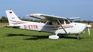 Photo of D-ETTR - Cessna 172R Skyhawk II operated by ATC Aviation Training & Transport Center