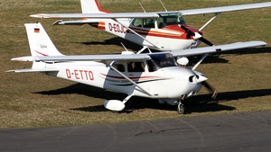 Photo of D-ETTD - Cessna 172R Skyhawk II operated by ATC Aviation Training & Transport Center