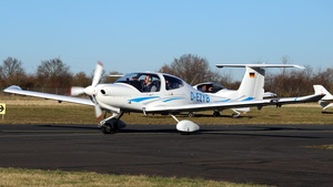 Photo of D-EZYB - Diamond DA40 Diamond Star operated by Private