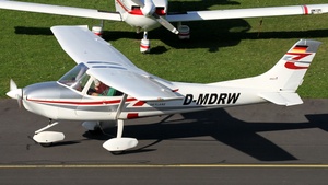 Photo of D-MDRW - AirLony Skylane operated by Private