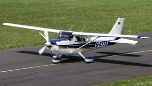 Photo of D-EYTE - Cessna 172 operated by Private