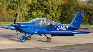 Photo of D-MIUT - Tomark Viper SD4 operated by Private