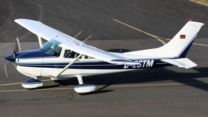 Photo of D-ESTM - Cessna 182R Skylane operated by Private