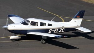 Photo of D-ELZC - Piper PA-28-181 Archer III operated by FVL Frankfurter Verein für Luftfahrt