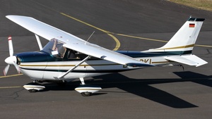 Photo of D-EOKI - Reims-Cessna FR172F Reims Rocket operated by Segelflugclub Betzdorf-Kirchen