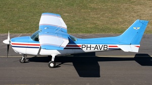 Photo of PH-AVB - Reims-Cessna F172P Skyhawk II operated by Vliegclub Teuge