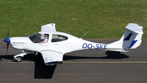 Photo of OO-SKE - Diamond DA40 Diamond Star TDI operated by Skywings Flight Training