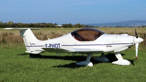 Photo of F-PHOT - Dyn'Aéro MCR-01 Club operated by Private