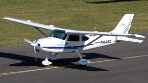 Photo of PH-4S2 - TL Ultralight TL-3000 Sirius operated by Adventure Flights
