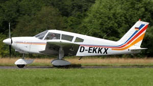 Photo of D-EKKX - Piper PA-28-180 Cherokee D operated by Private