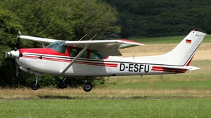 Photo of D-ESFU - Cessna TR182 Turbo Skylane RG operated by Private
