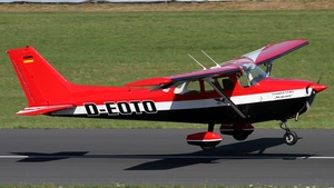 Photo of D-EOTO - Reims-Cessna F172N Skyhawk operated by Flugschule Stahnke