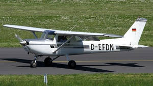 Photo of D-EFDN - Reims-Cessna F152 II operated by Flugschule Michael Bergmann