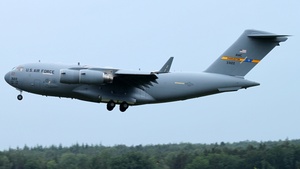 Photo of 03-3122 - Boeing C-17A Globemaster III operated by US Air Force