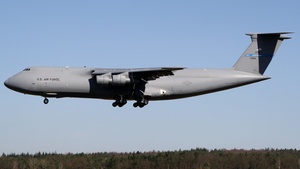 Photo of 87-0041 - Lockheed C-5B Galaxy operated by US Air Force