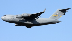 Photo of 10-0214 - Boeing C-17A Globemaster III operated by US Air Force