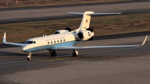 Photo of 01-0028 - Gulfstream C-37A operated by US Air Force