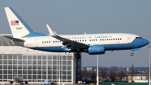 Photo of 05-4613 - Boeing C-40C operated by US Air Force