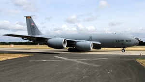 Photo of 61-0277 - Boeing KC-135R Stratotanker operated by US Air Force