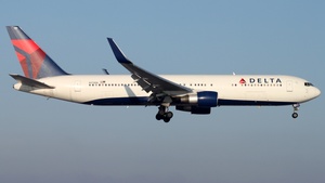 Photo of N175DN - Boeing 767-332(ER) operated by Delta Air Lines