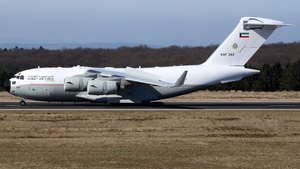Photo of KAF343 - Boeing C-17A Globemaster III operated by Kuwaiti Air Force