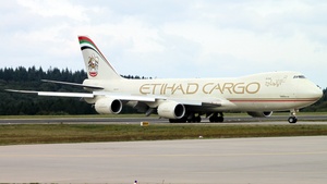 Photo of N855GT - Boeing 747-87UF operated by Etihad Cargo (opb Atlas Air)